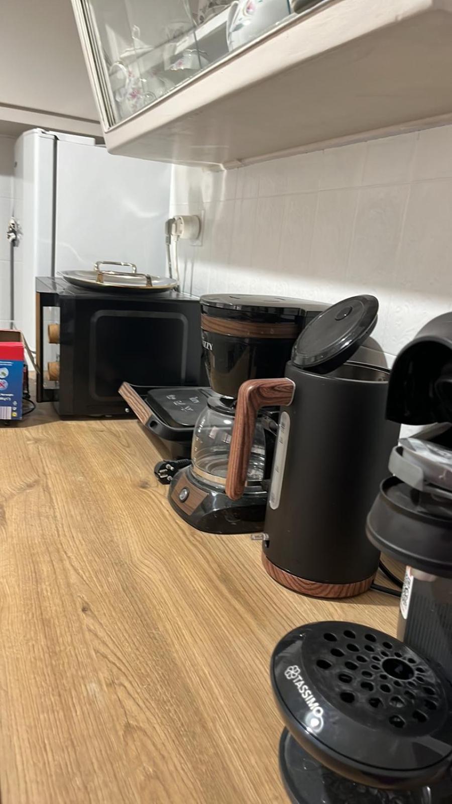 100 M2 Apartment In The Center Of Aten Exteriör bild